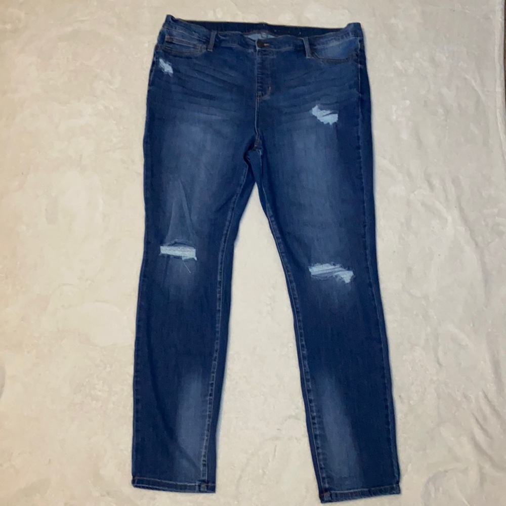 New York &Co distressed XXL Tall Jeggings